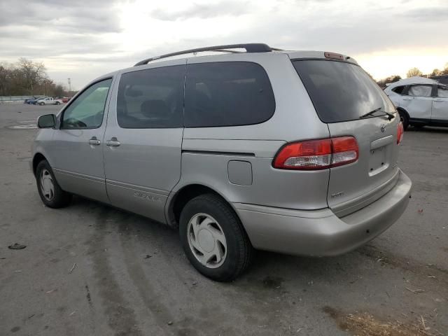 2002 Toyota Sienna LE