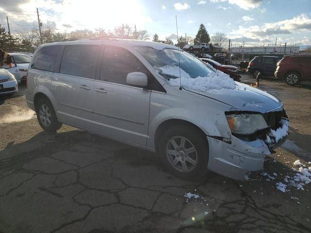 2010 Chrysler Town & Country Touring