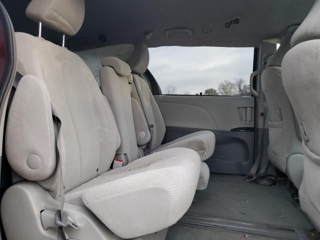 2012 Toyota Sienna LE