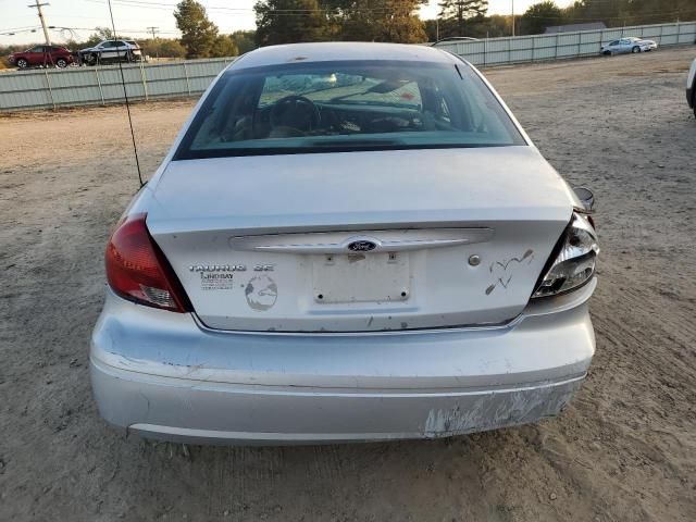 2005 Ford Taurus SE