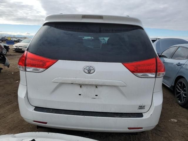 2014 Toyota Sienna XLE