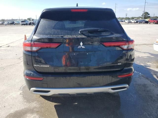 2022 Mitsubishi Outlander SE