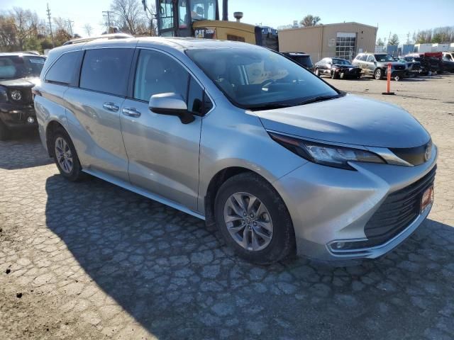 2023 Toyota Sienna XLE