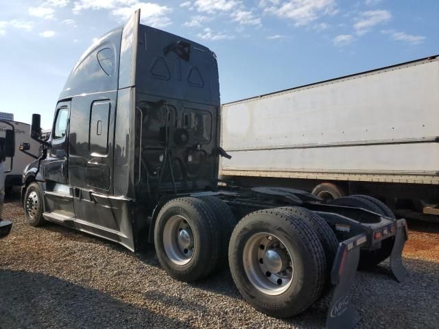 2018 Freightliner Cascadia 126