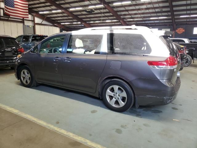 2012 Toyota Sienna LE