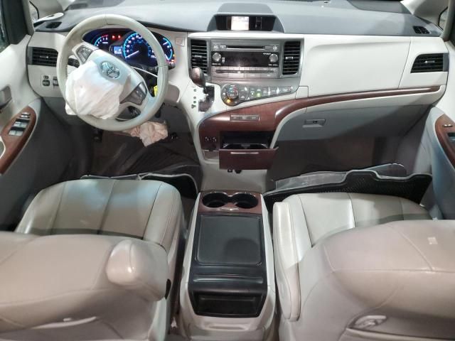 2012 Toyota Sienna XLE