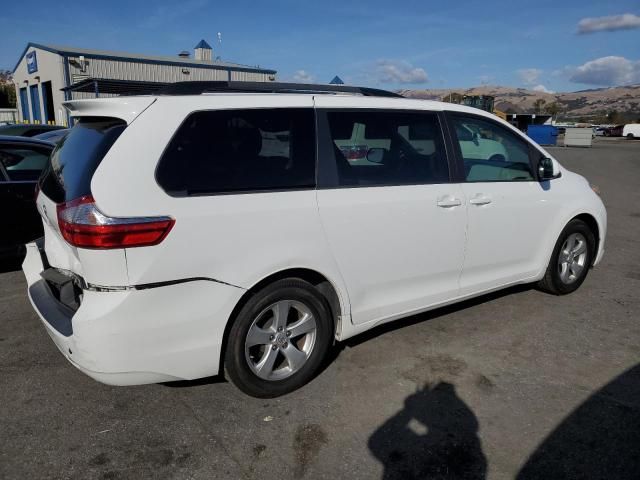 2015 Toyota Sienna LE