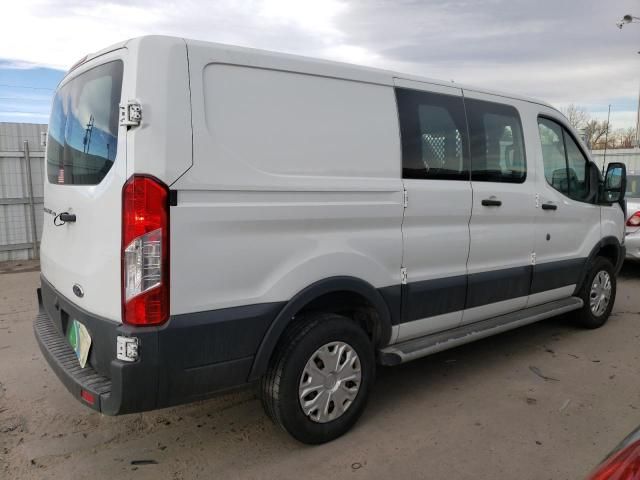 2018 Ford Transit T-250