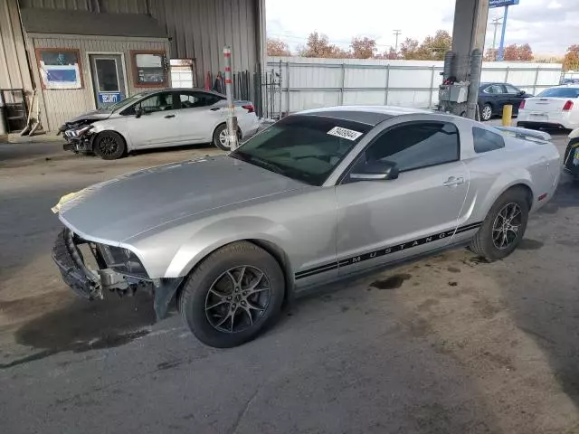 2005 Ford Mustang