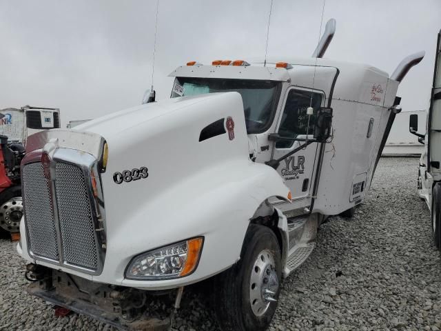 2016 Kenworth Construction T660