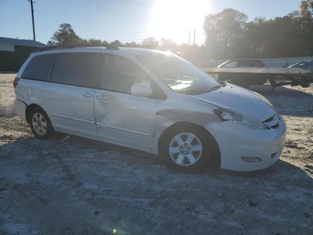 2007 Toyota Sienna XLE