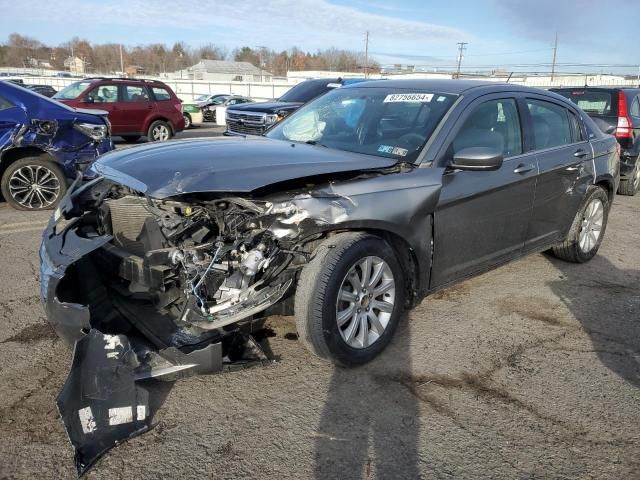 2013 Chrysler 200 Touring