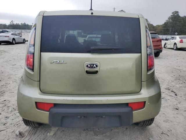 2011 KIA Soul +