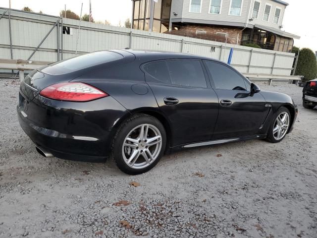 2011 Porsche Panamera 2