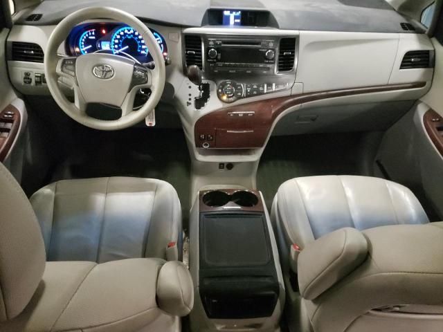 2014 Toyota Sienna XLE