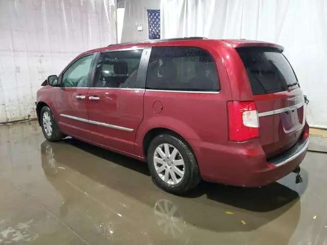 2016 Chrysler Town & Country Touring