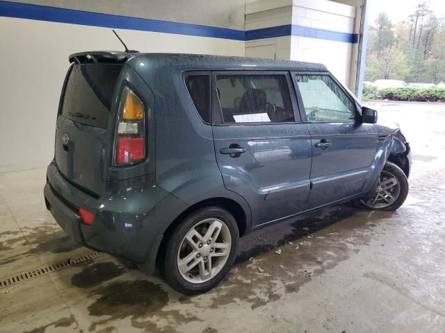 2011 KIA Soul +