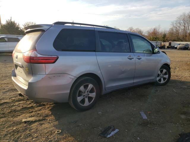 2015 Toyota Sienna LE