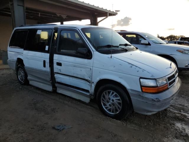 1995 Dodge Grand Caravan LE