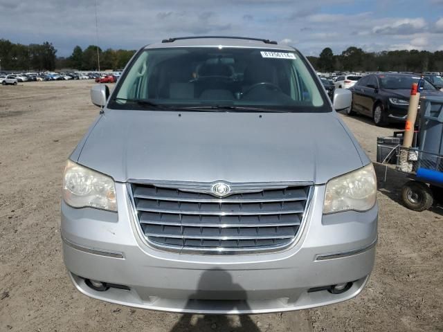 2010 Chrysler Town & Country Touring