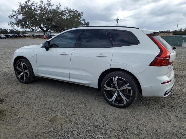 2022 Volvo XC60 T8 Recharge R-Design