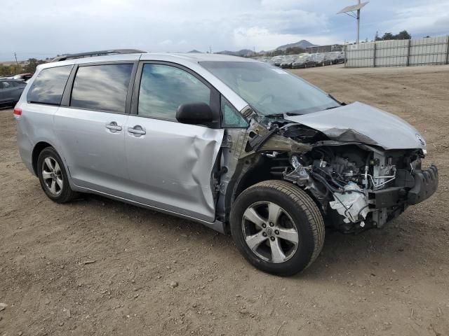 2014 Toyota Sienna LE