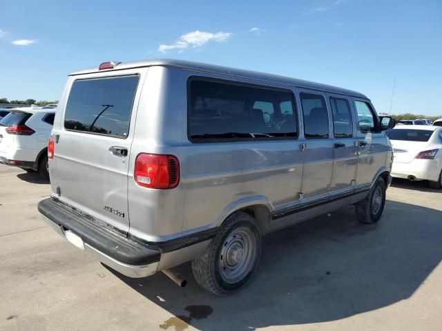 2000 Dodge RAM Wagon B2500