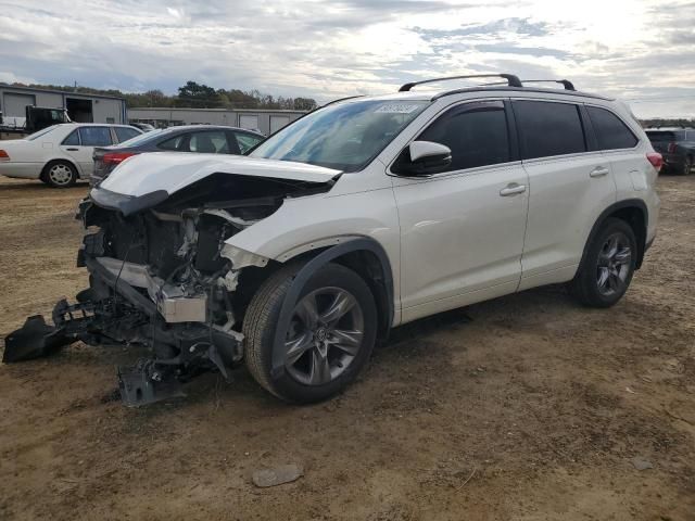 2017 Toyota Highlander SE