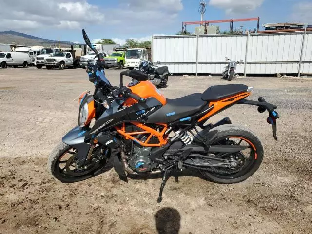 2023 KTM 390 Duke