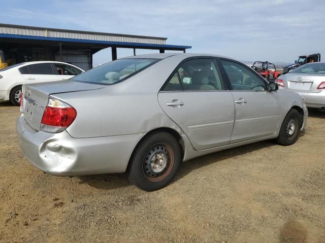 2005 Toyota Camry LE