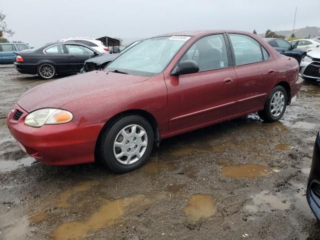 1999 Hyundai Elantra Base