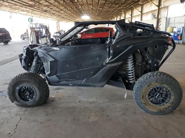 2017 Can-Am Maverick X3 X RS Turbo R