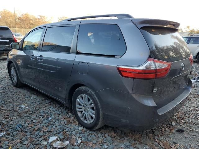 2015 Toyota Sienna XLE