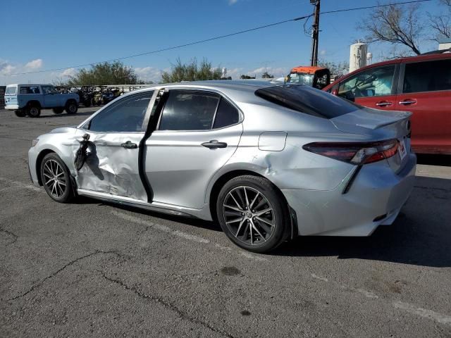 2022 Toyota Camry SE