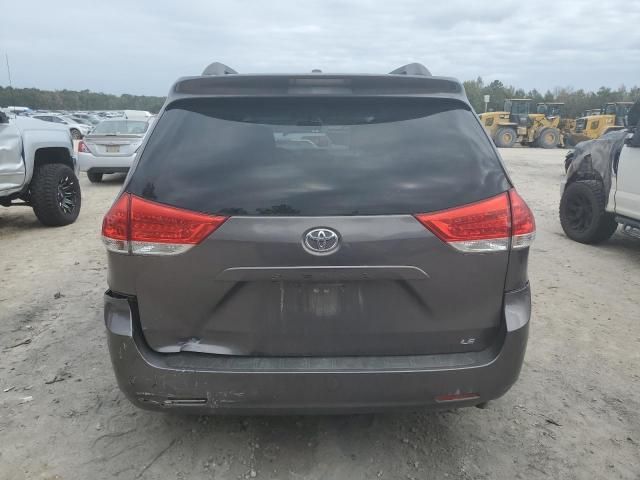 2013 Toyota Sienna LE