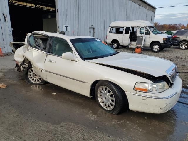 2006 Lincoln Town Car Signature