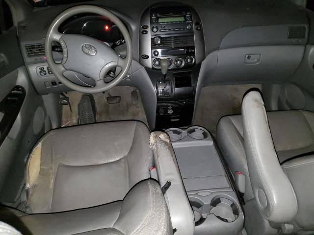 2006 Toyota Sienna CE