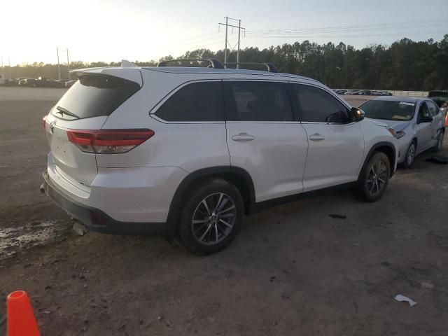 2019 Toyota Highlander SE