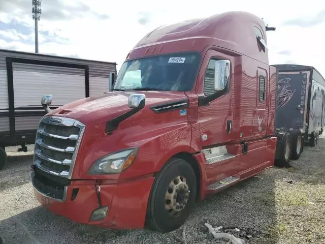 2019 Freightliner Cascadia 126