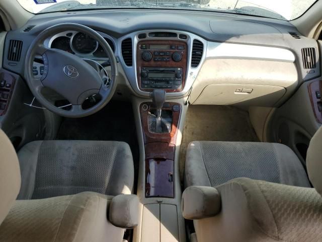 2004 Toyota Highlander Base