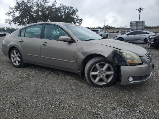 2004 Nissan Maxima SE