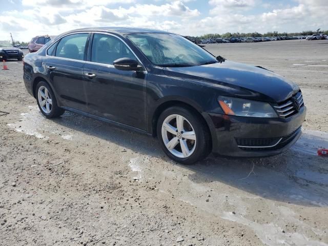 2012 Volkswagen Passat SE