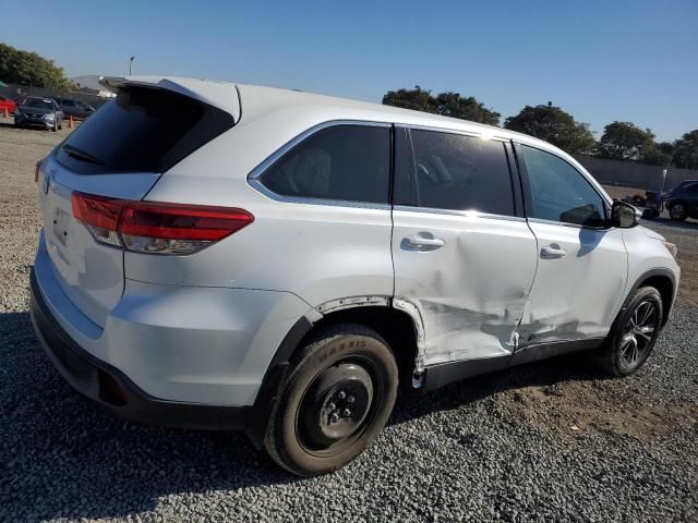 2019 Toyota Highlander LE