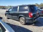 2013 Chrysler Town & Country Touring L