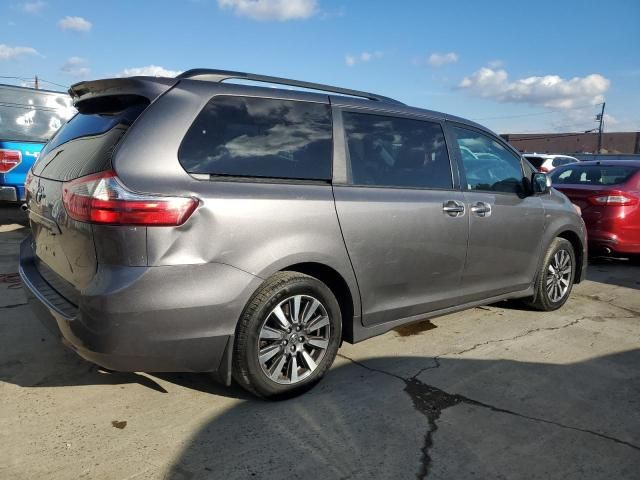 2018 Toyota Sienna XLE