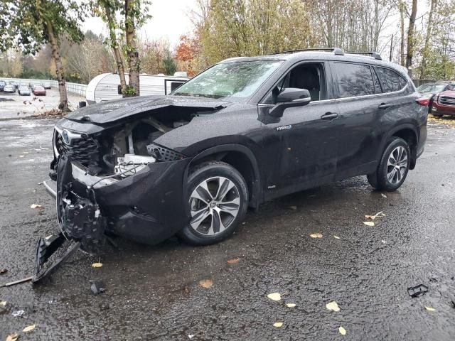 2021 Toyota Highlander Hybrid XLE