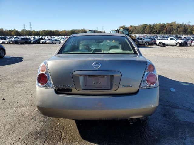 2004 Nissan Altima Base