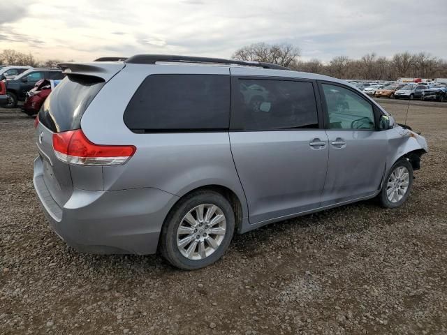 2011 Toyota Sienna XLE