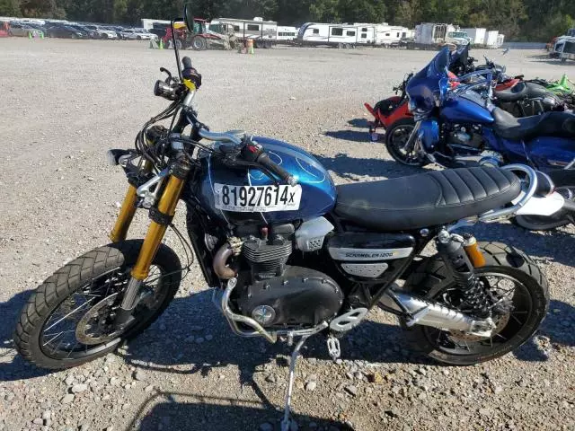 2022 Triumph Scrambler 1200 XE