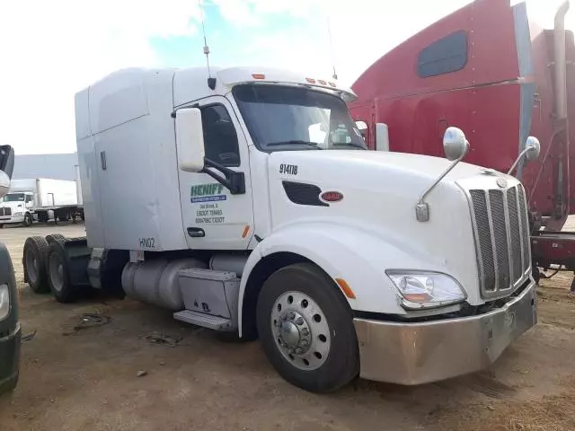 2014 Peterbilt 579